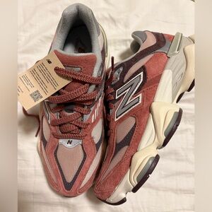 New Balance Burgundy and Beige Athletic Shoes 9060s 7W